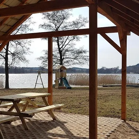 Nad Jeziorem Alicja, Giże